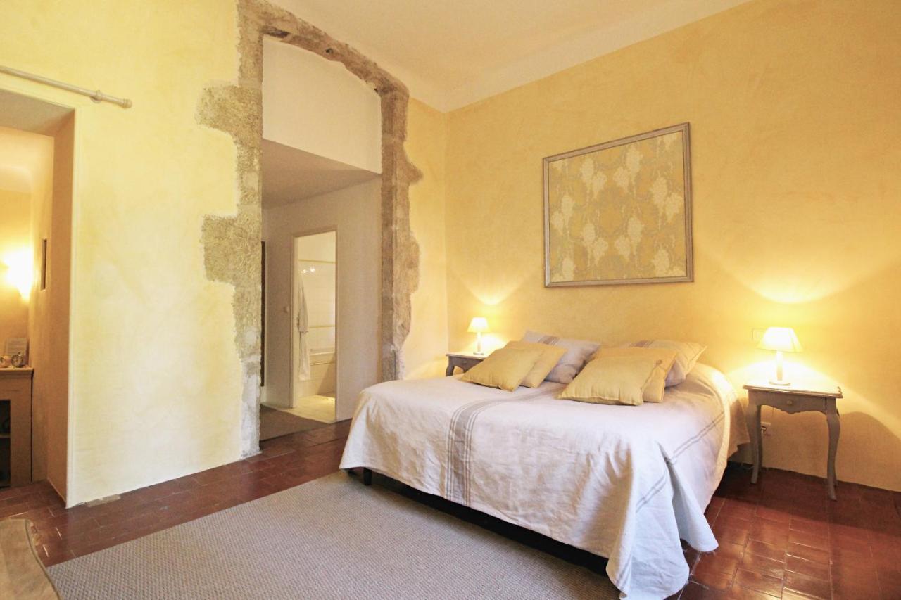 Domaine La Carraire Bed and Breakfast Lauris Exteriör bild