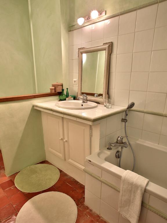 Domaine La Carraire Bed and Breakfast Lauris Rum bild