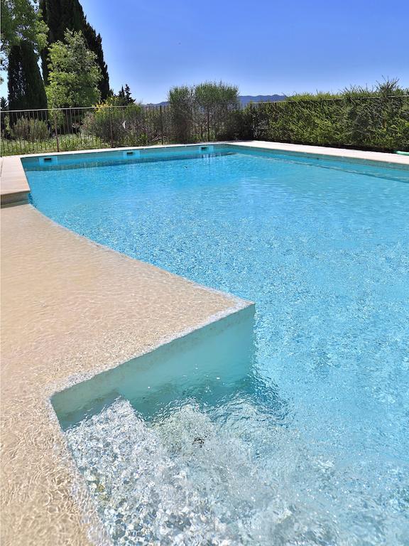 Domaine La Carraire Bed and Breakfast Lauris Exteriör bild