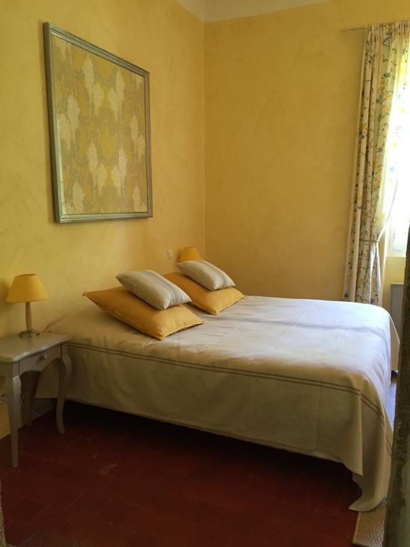 Domaine La Carraire Bed and Breakfast Lauris Exteriör bild